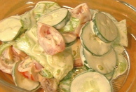 焼き豚マヨ辛サラダ